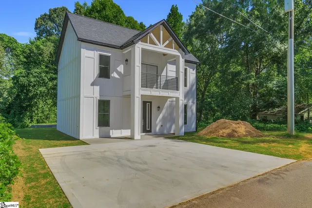 $259,900 | 114 Harlem Street, Easley, SC 29640