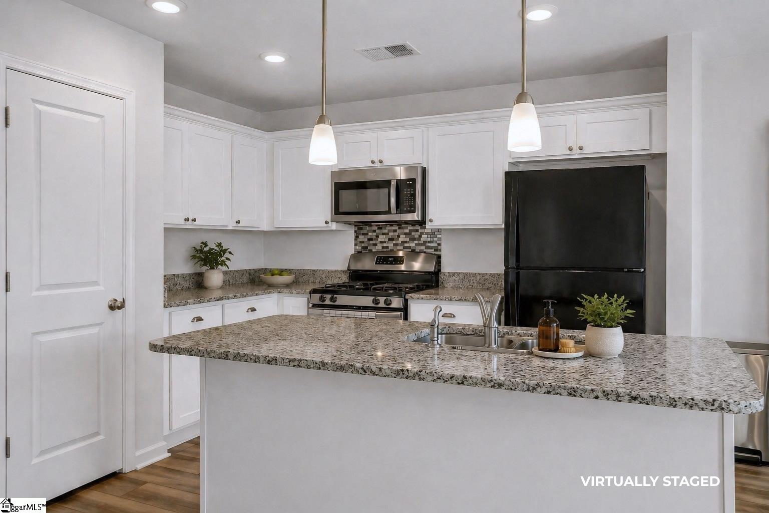 211 Whittier Street Greenville, SC 29605 - Photo 2 of 50
