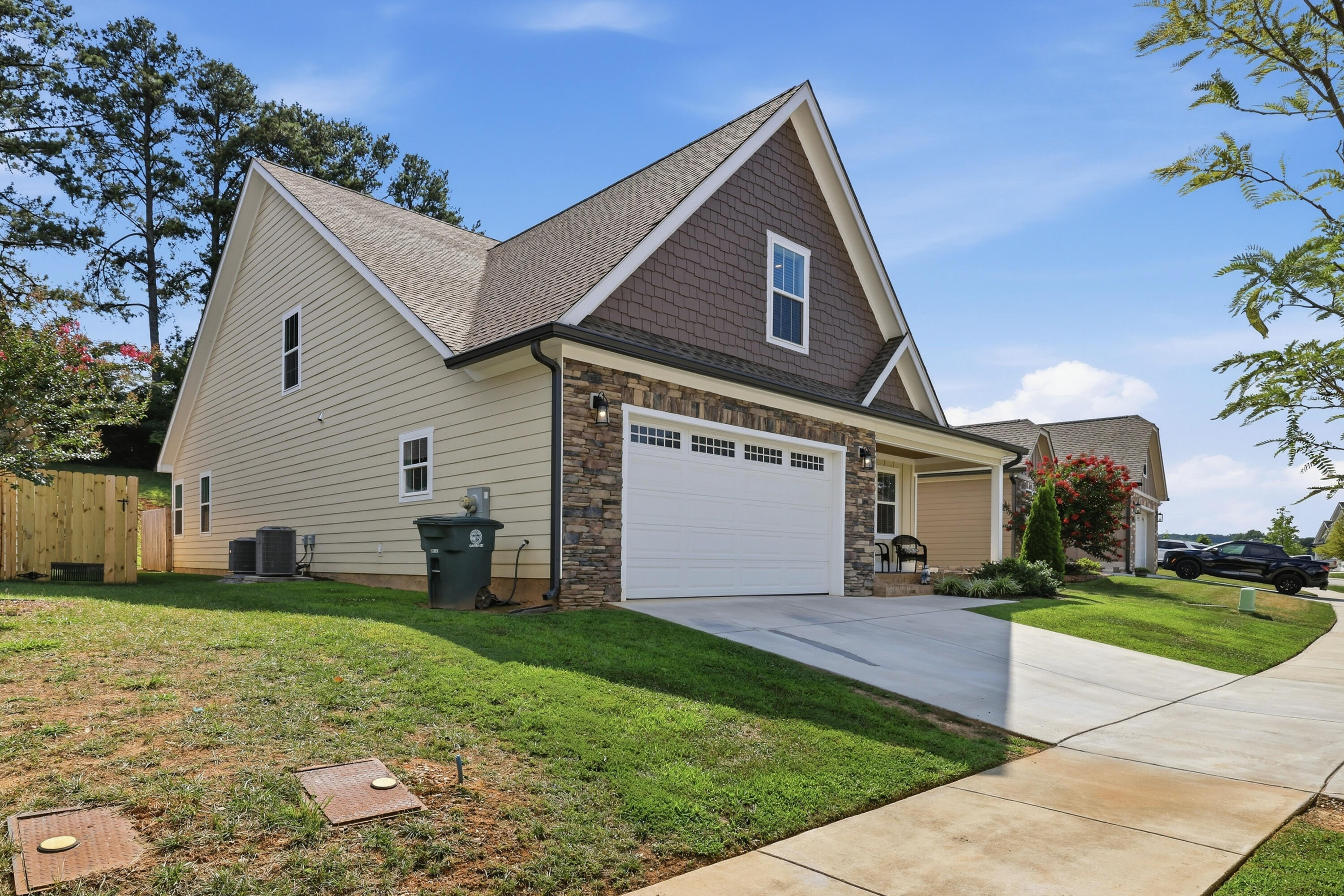 6871 Carnell Way Chattanooga, TN 37421 - Photo 31 of 31 Front