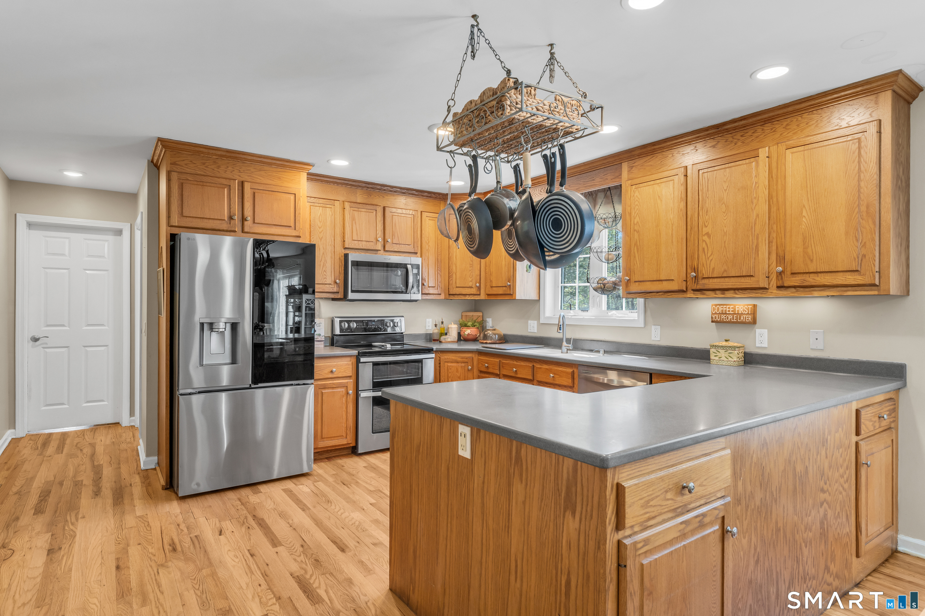 57 Hubbard Road Haddam, CT 06438 - Photo 11 of 32