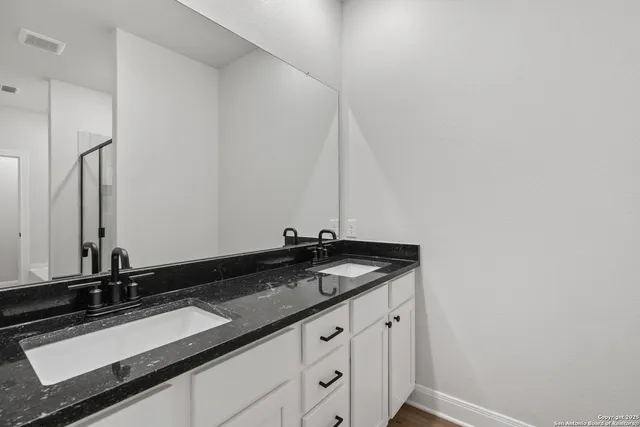 $440,900 | 9430 Dassler Springs, Converse, TX 78109