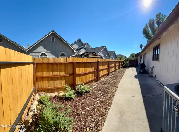 $477,500 | 1700 Mackland Avenue, Minden, NV 89423