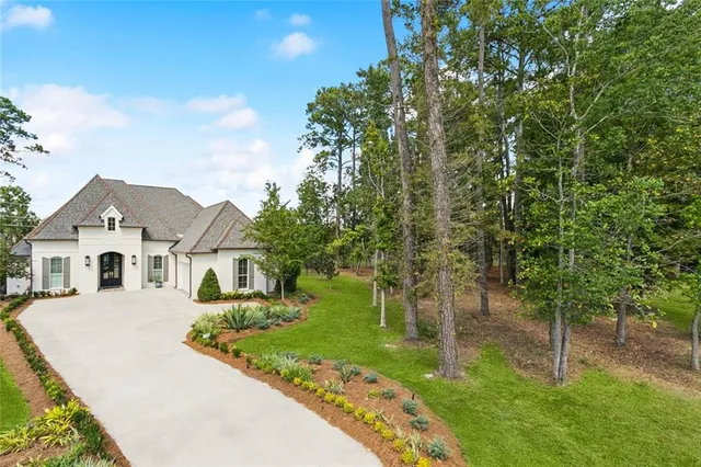 $1,350,000 | 56 Juniper Court, Mandeville, LA 70471