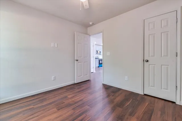 $335,000 | 112 Gazley A & B Street, Smithville, TX 78957