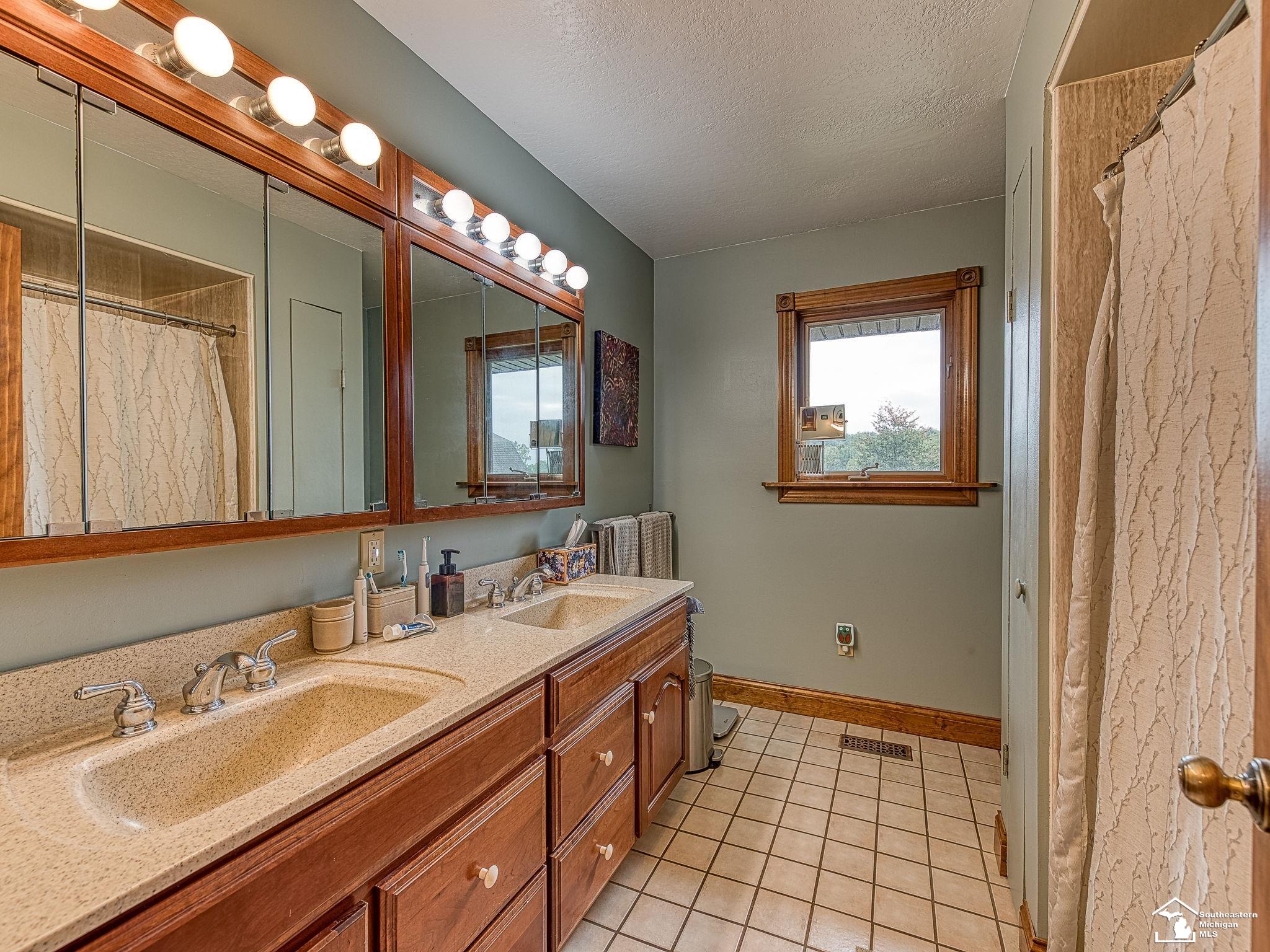 4983 Jackman Road Ida, MI 48140 - Photo 13 of 50