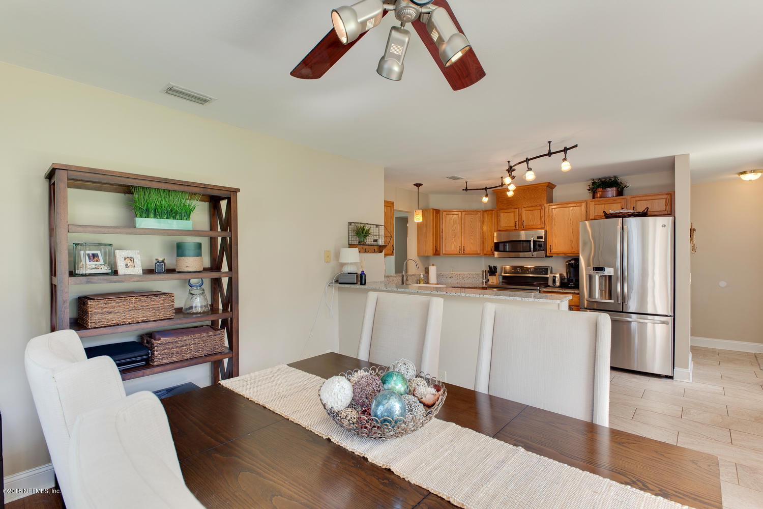 634 Palm Tree Road Jacksonville Beach, FL 32250 - Photo 16 of 24 Dining area 2