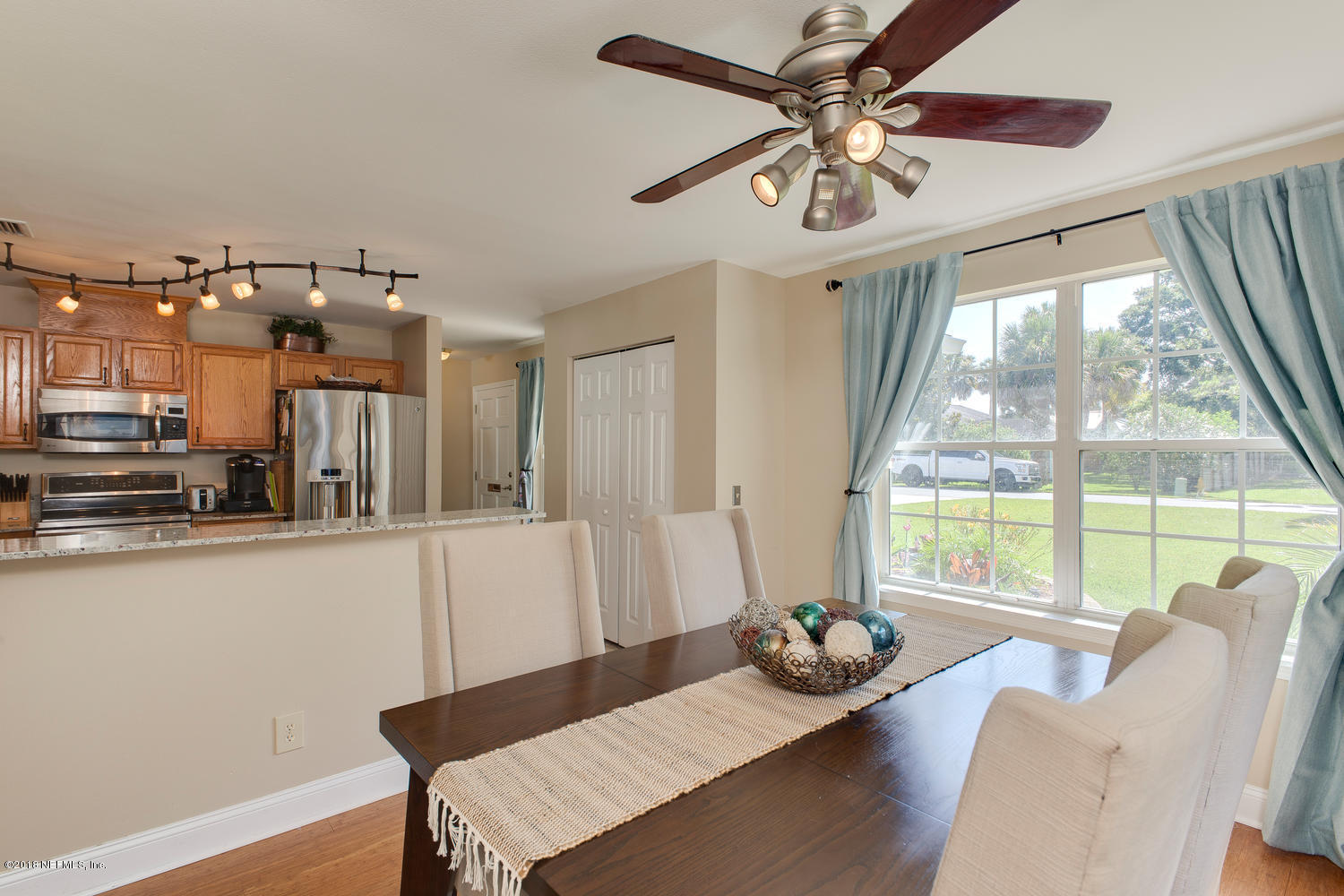 634 Palm Tree Road Jacksonville Beach, FL 32250 - Photo 17 of 24 Dining area 3