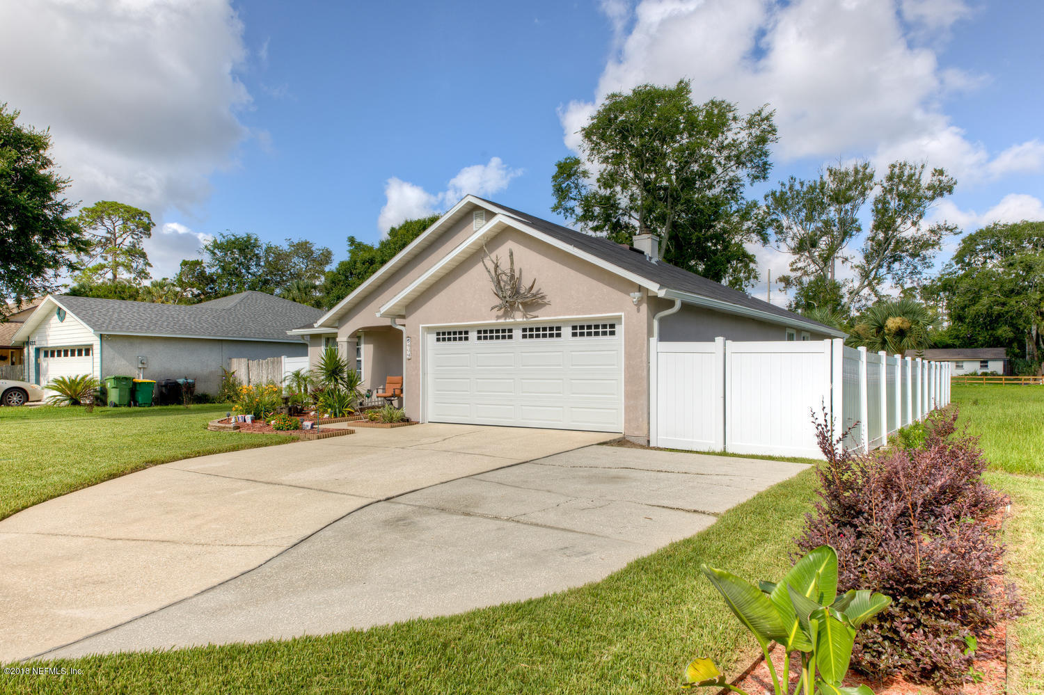 634 Palm Tree Road Jacksonville Beach, FL 32250 - Photo 19 of 24 Front 3