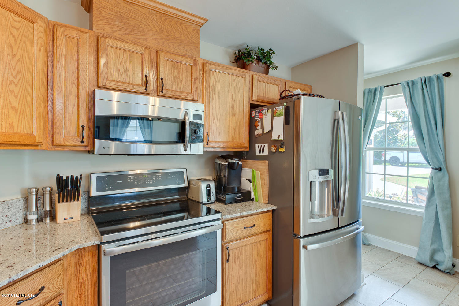 634 Palm Tree Road Jacksonville Beach, FL 32250 - Photo 20 of 24 Kitchen 4