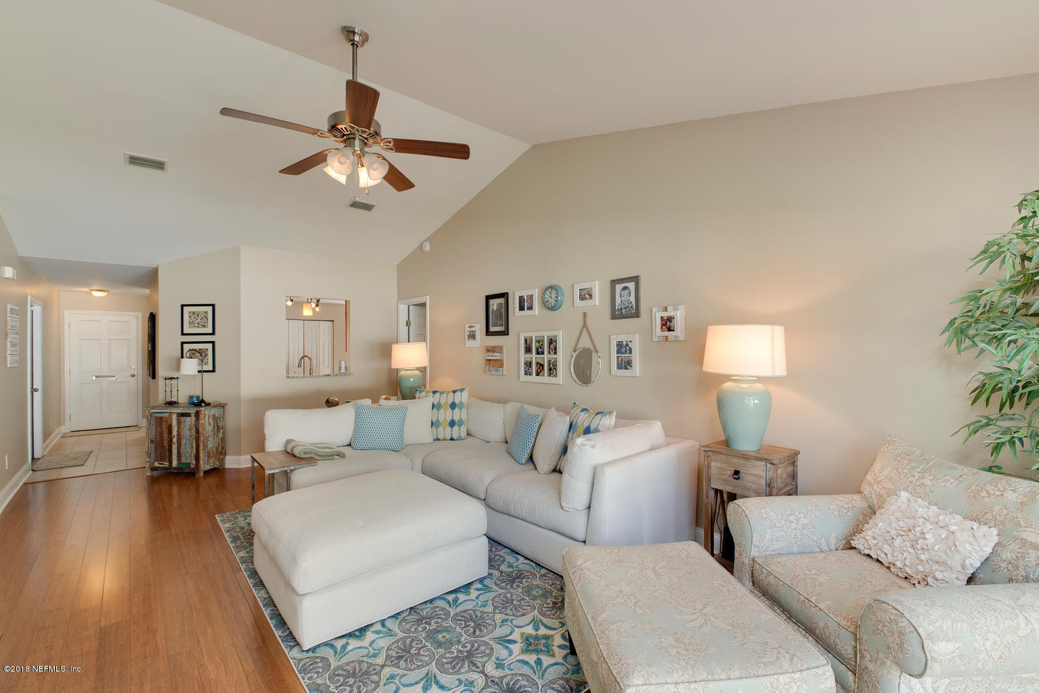 634 Palm Tree Road Jacksonville Beach, FL 32250 - Photo 23 of 24 living area 3
