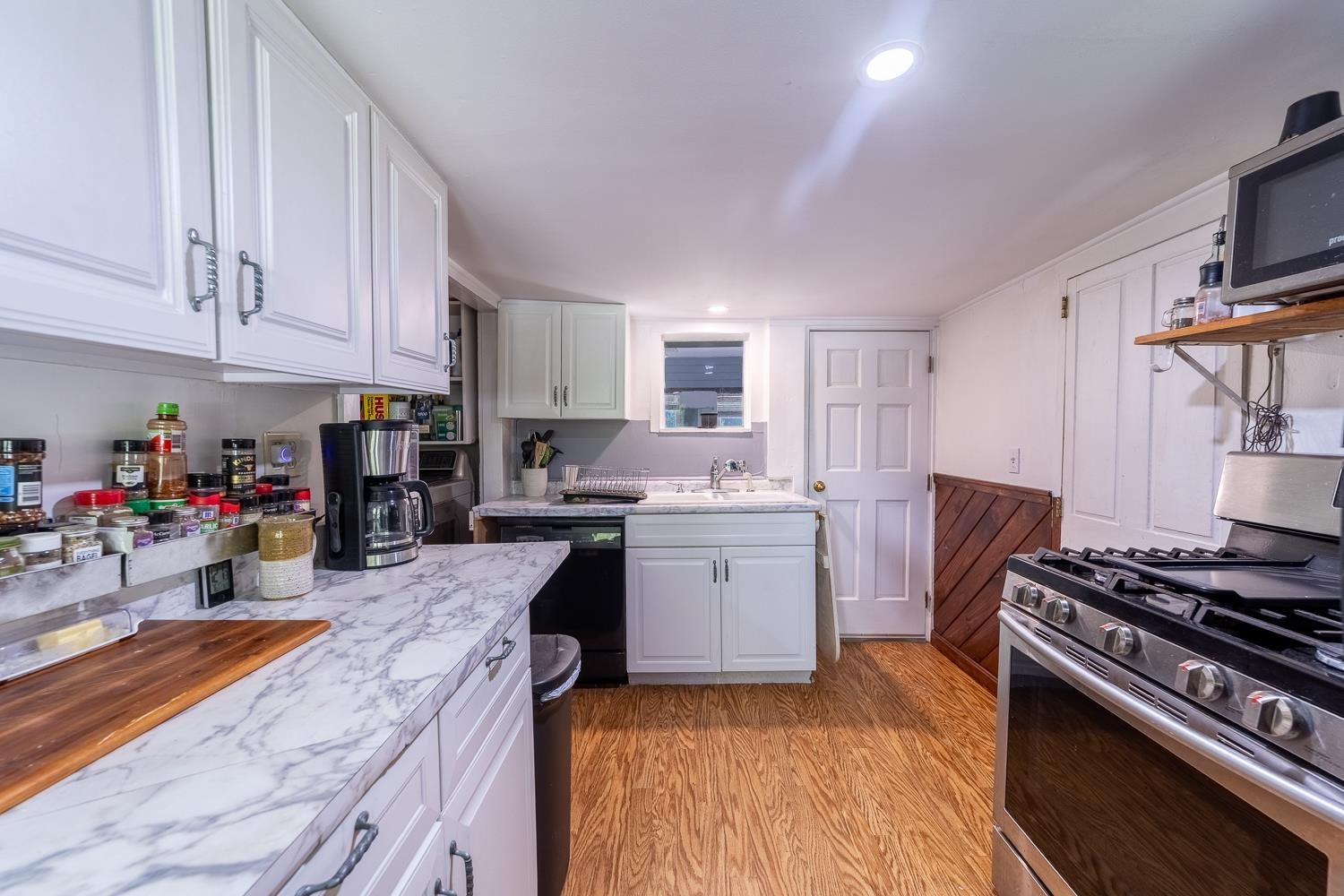 1409 Main Street Grafton, NH 03240 - Photo 4 of 48