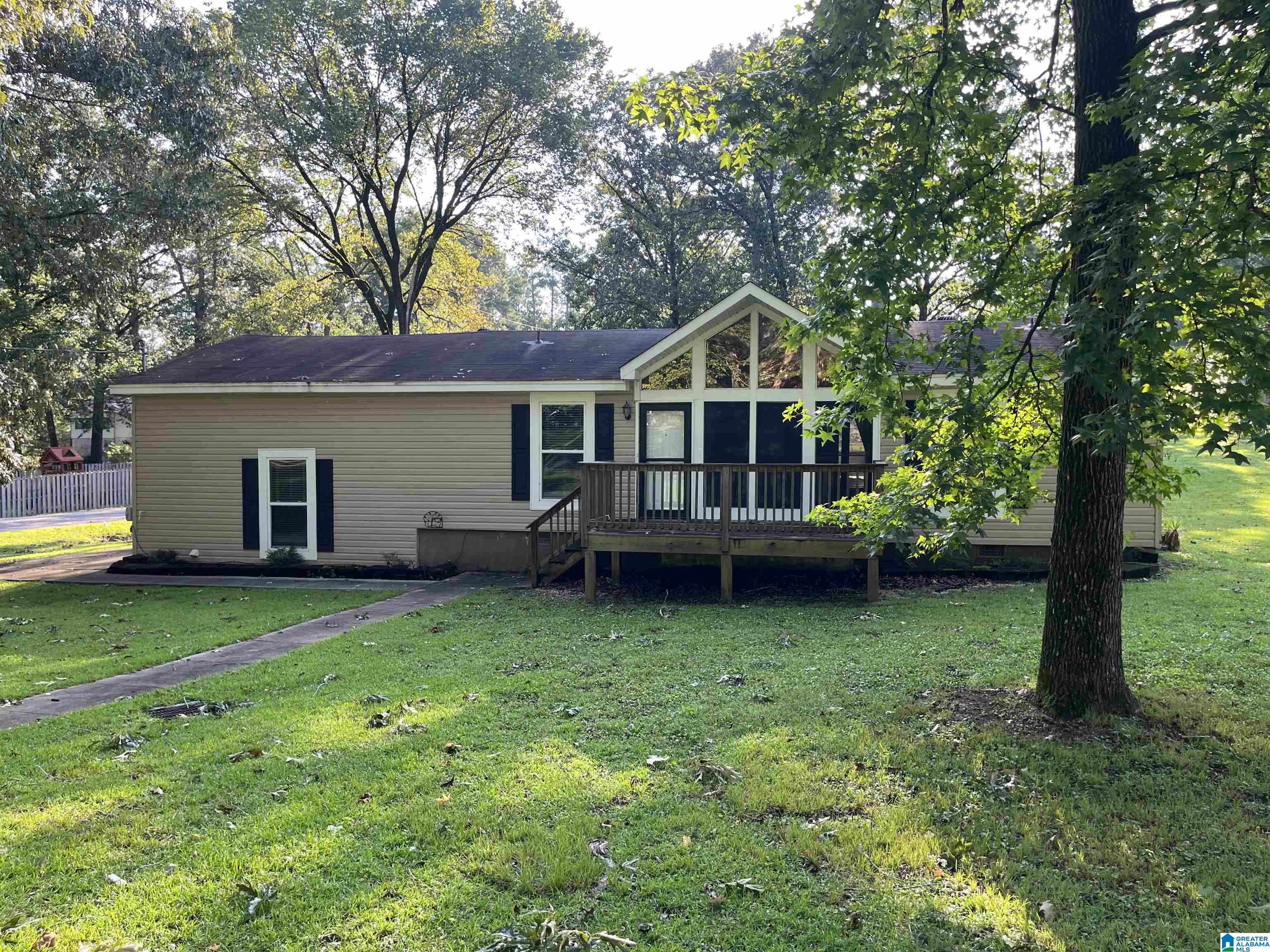 411 17th Street Calera, AL 35040 - Photo 2 of 16