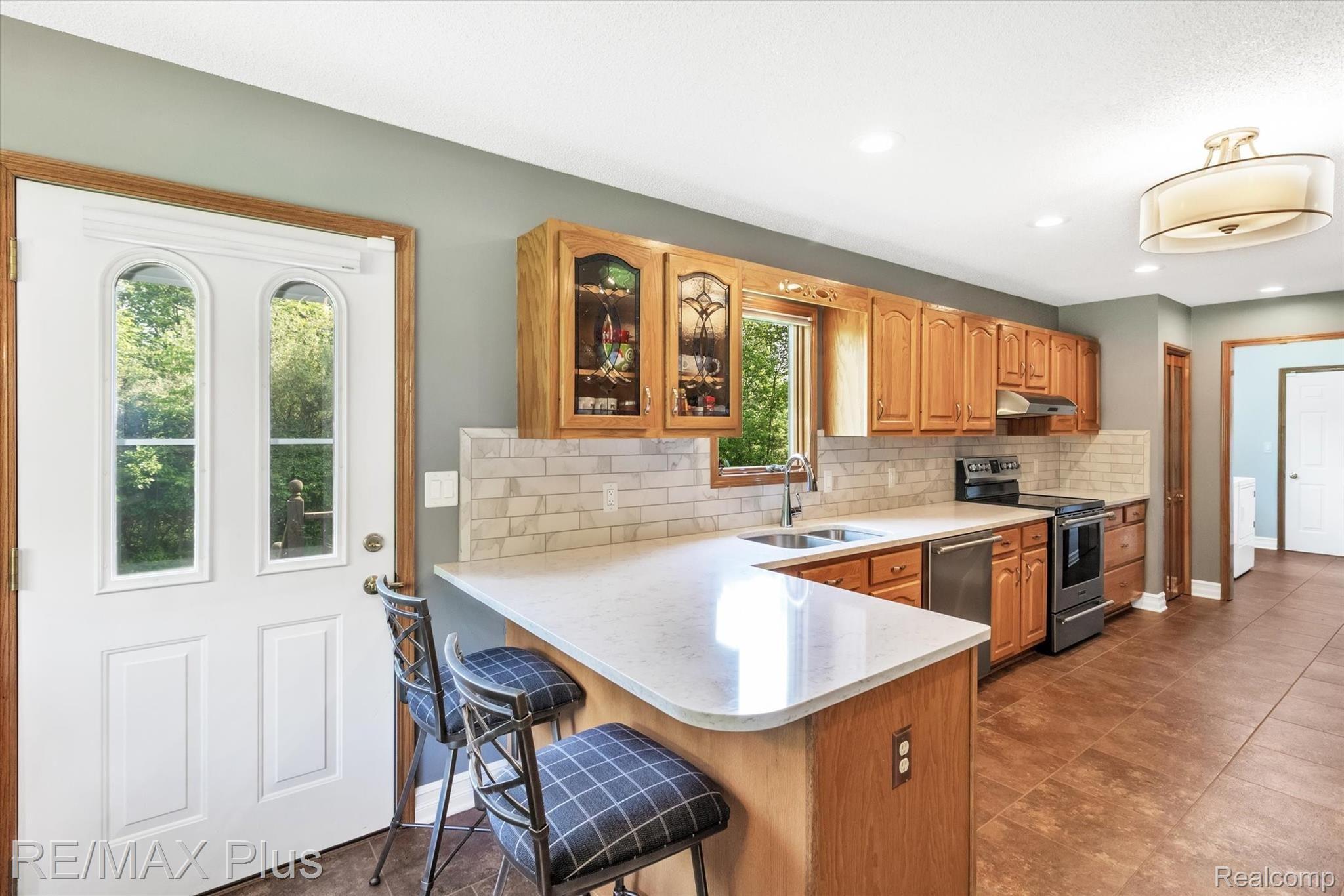 2005 South Elba Road Lapeer, MI 48446 - Photo 15 of 79 17-2005-S-Elba-Rd-15.jpg