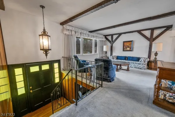 $500,000 | 10 Falcon Road, Flanders, NJ 07836