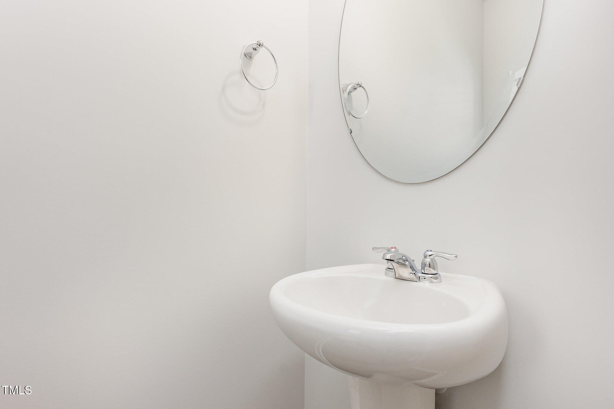 172 Paramount Drive Smithfield, NC 27577 - Photo 13 of 26 013_cj4a9723-edit_386