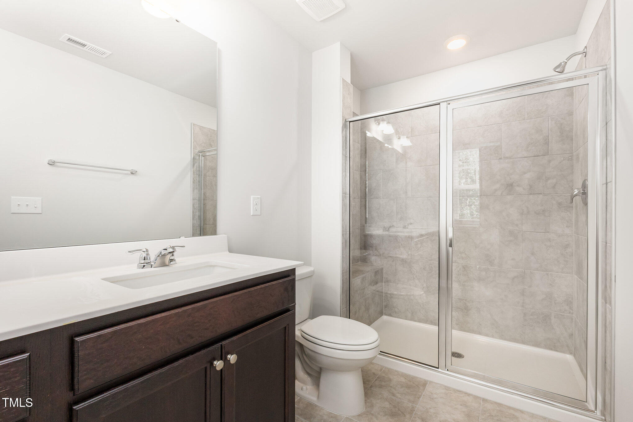 172 Paramount Drive Smithfield, NC 27577 - Photo 17 of 26 017_cj4a9764-edit_503