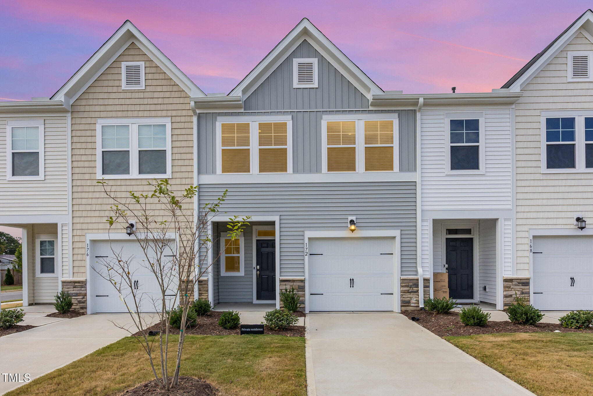 172 Paramount Drive Smithfield, NC 27577 - Photo 2 of 26 001_cj4a9777-edit-edit_972