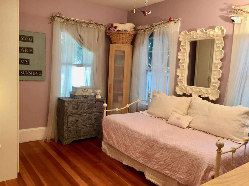 46 Spring Street, Unit 1 Somerville, MA 02143 - Photo 12 of 20 Gallery Image 12