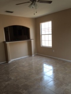 914 Witherspoon Loop Laredo, TX 78046 - Photo 9 of 10 Gallery Image 9