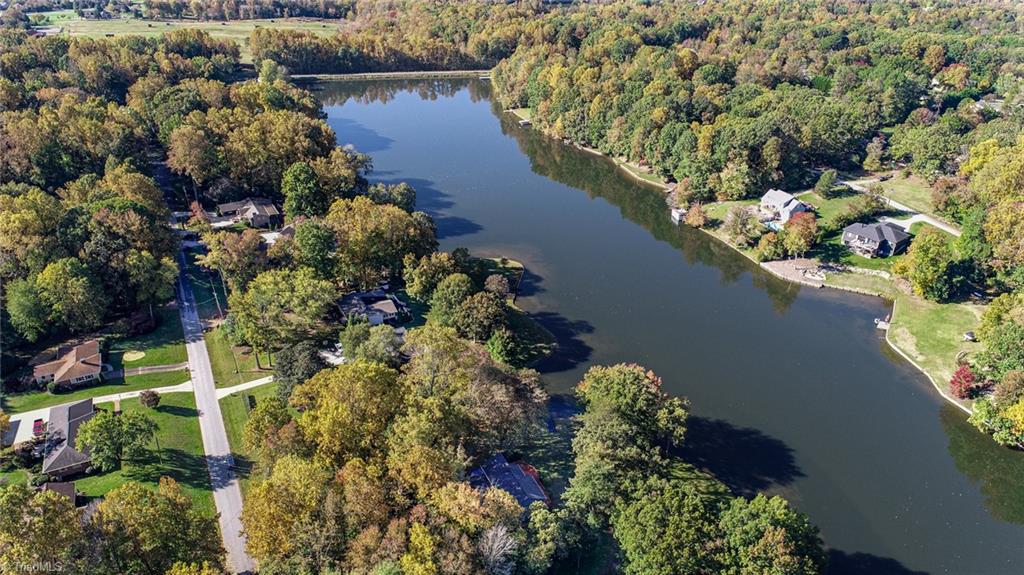6925 Maynard Road Summerfield, NC 27358 - Photo 9 of 49 Gallery Image 9