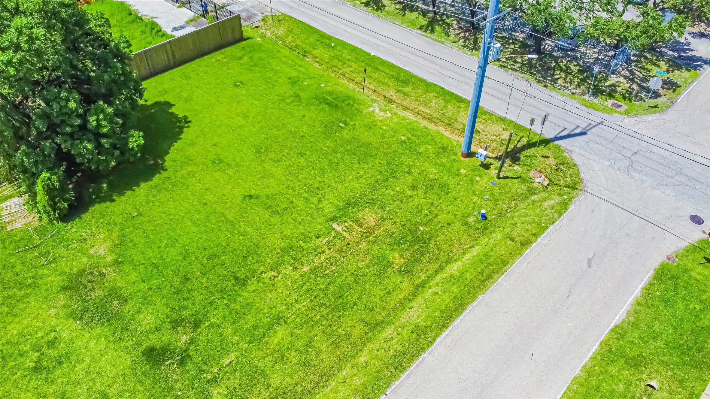 3003 Bering Drive Houston, TX 77057 - Photo 2 of 4 a view of a garden from a balcony