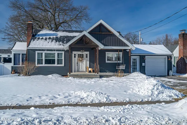 $265,000 | 27 Lincoln Street, Hudson Falls, NY 12839