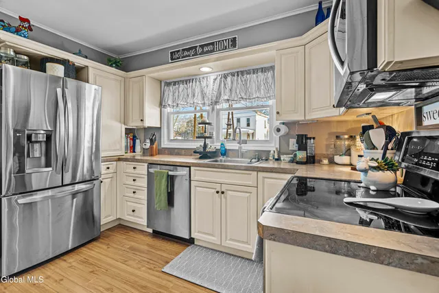 $265,000 | 27 Lincoln Street, Hudson Falls, NY 12839