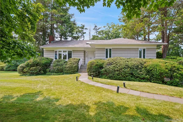 $1,249,000 | 6 Greenhouse Circle, Rye Brook, NY 10573
