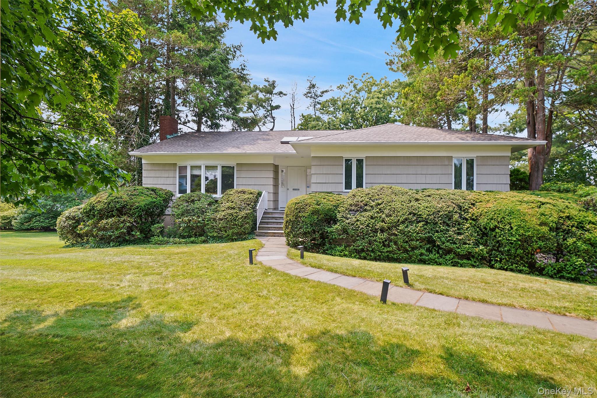 6 Greenhouse Circle Rye Brook, NY 10573 - Photo 1 of 25 Front