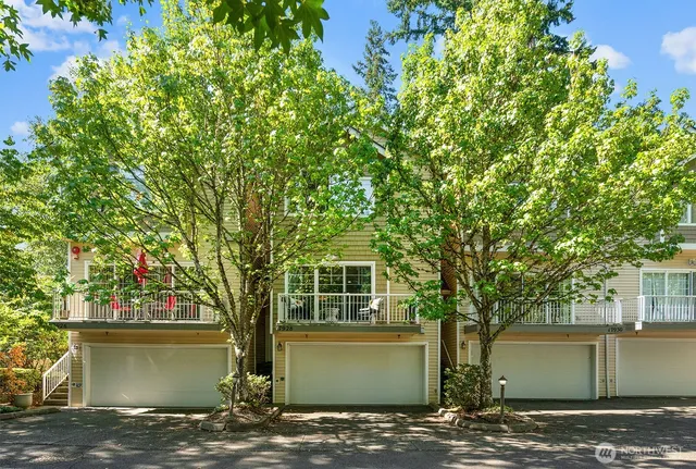 $888,250 | 17928 Northeast 90th Street, Redmond, WA 98052