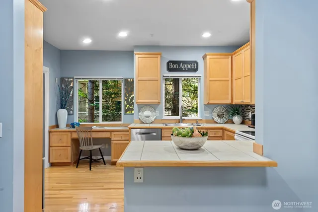 $888,250 | 17928 Northeast 90th Street, Redmond, WA 98052