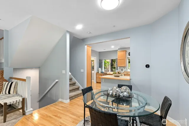 $888,250 | 17928 Northeast 90th Street, Redmond, WA 98052