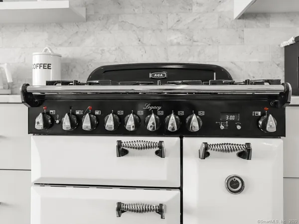 $16,000 | 199 Hillspoint Road, Westport, CT 06880