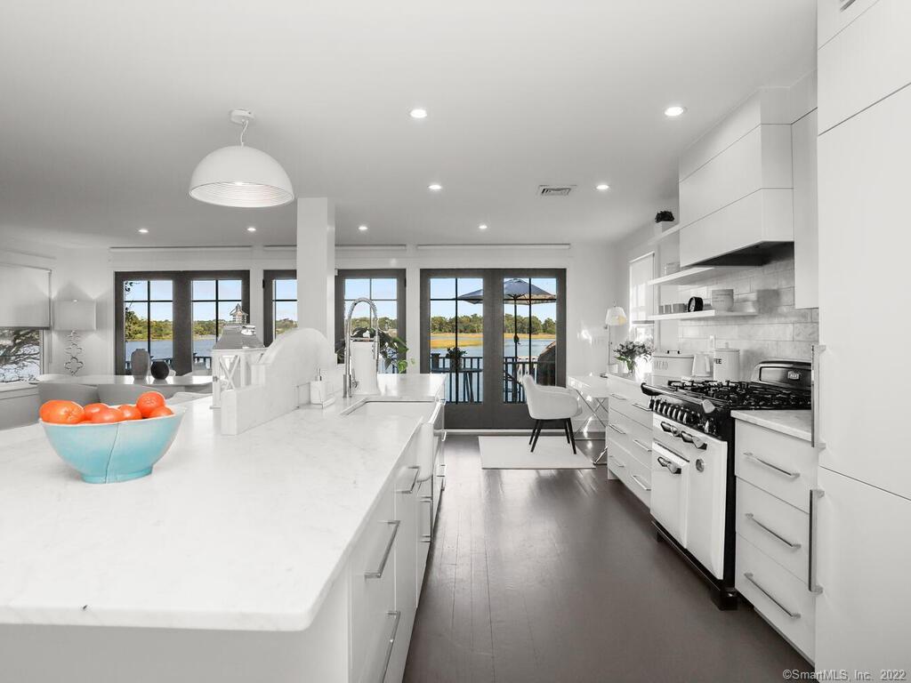 199 Hillspoint Road Westport, CT 06880 - Photo 15 of 36