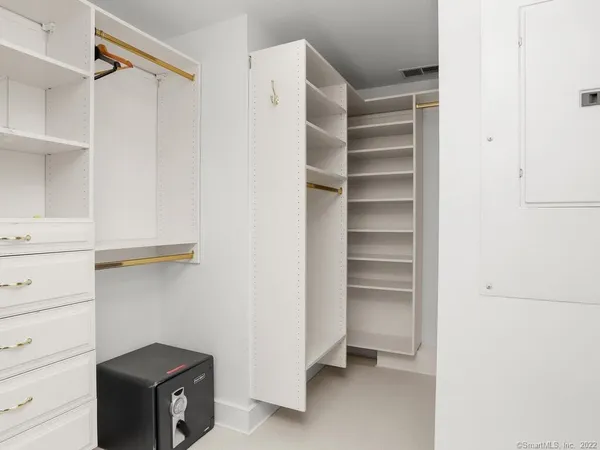 $16,000 | 199 Hillspoint Road, Westport, CT 06880