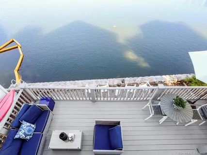 $16,000 | 199 Hillspoint Road, Westport, CT 06880