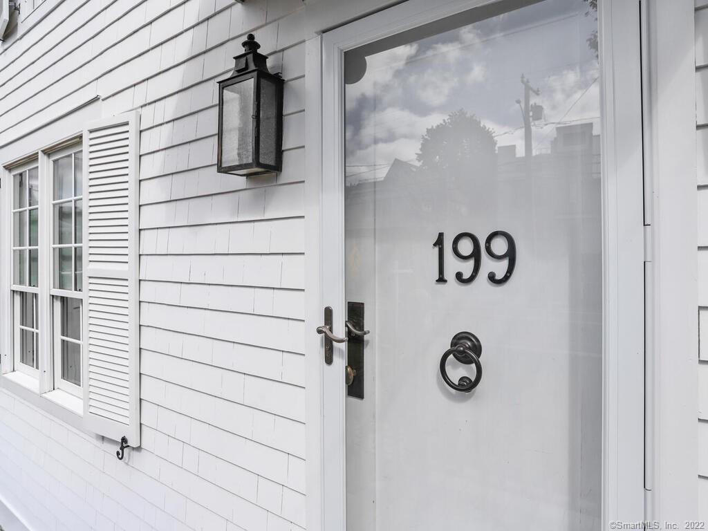 199 Hillspoint Road Westport, CT 06880 - Photo 3 of 36