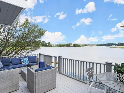 $16,000 | 199 Hillspoint Road, Westport, CT 06880