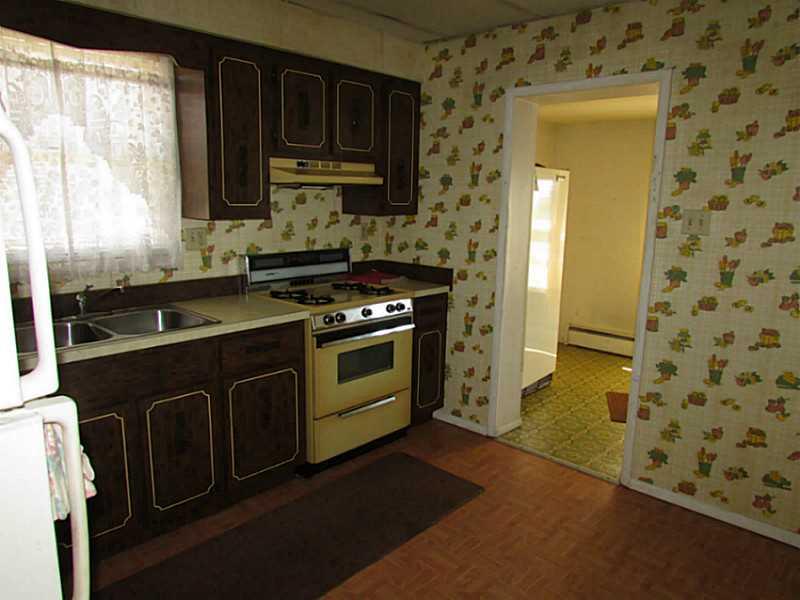 2476 Ridge Road Jefferson Hills, PA 15332 - Photo 12 of 21 Kitchen.
