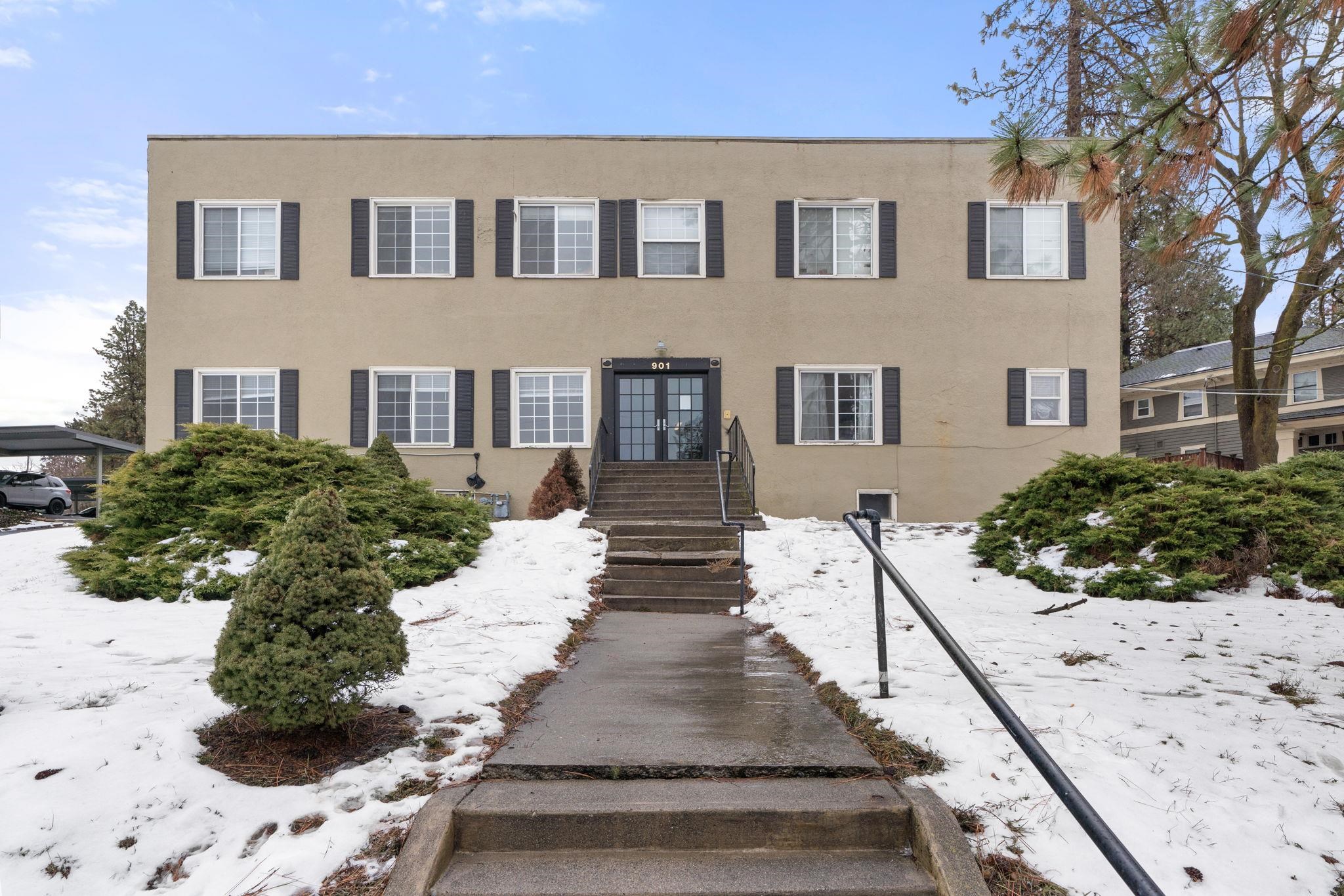 901 South Lincoln St  