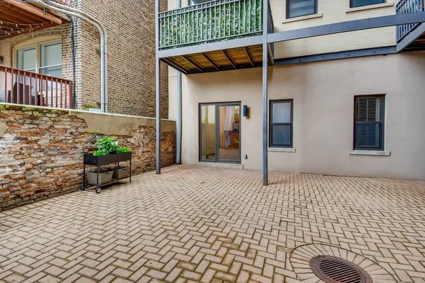 $214,900 | 811 West Eastwood Avenue, Unit 107, Chicago, IL 60640