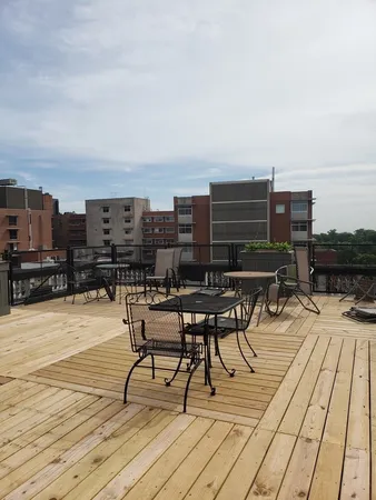 $214,900 | 811 West Eastwood Avenue, Unit 107, Chicago, IL 60640