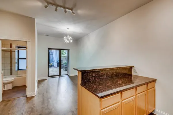 $214,900 | 811 West Eastwood Avenue, Unit 107, Chicago, IL 60640