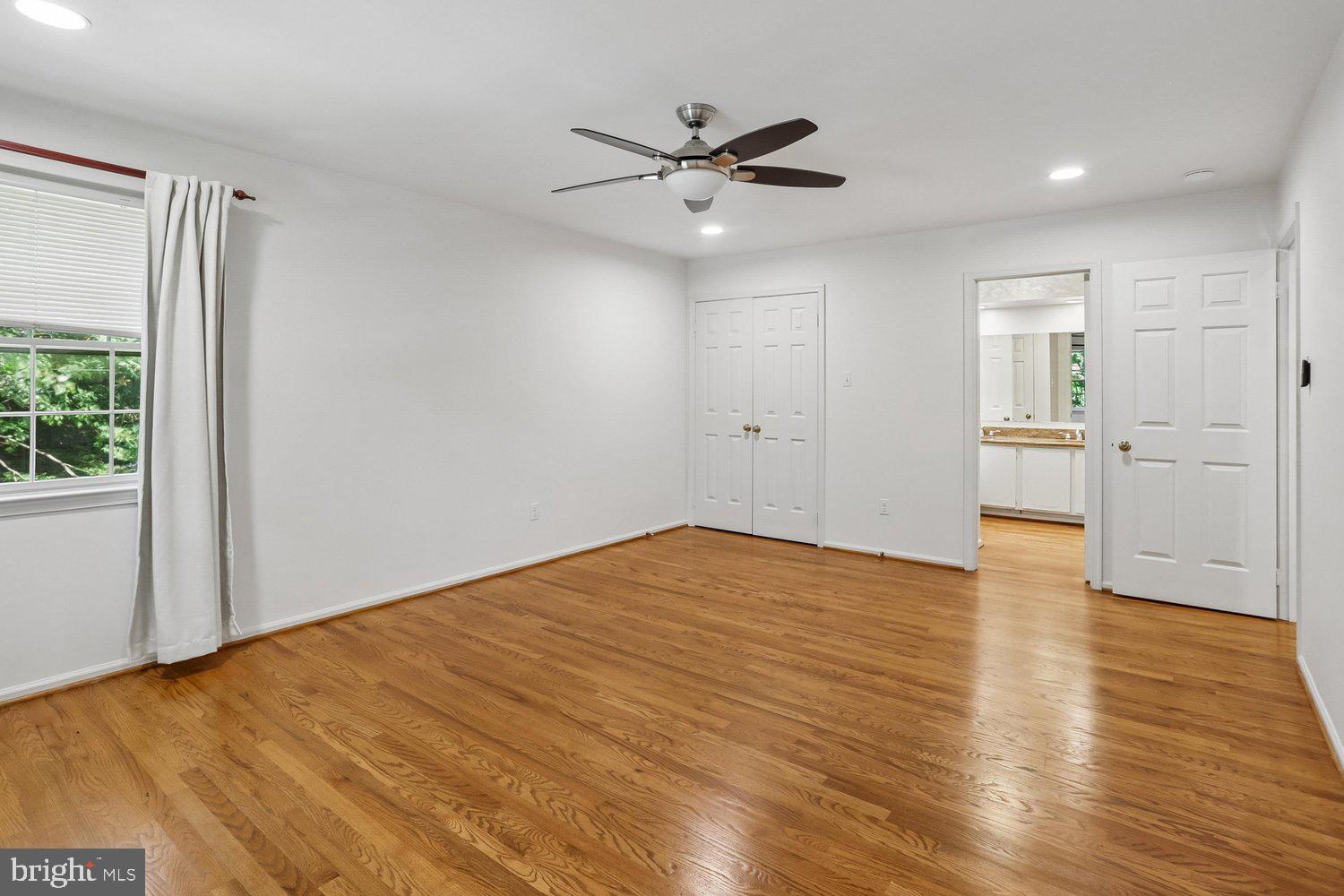 903 Ridge Drive McLean, VA 22101 - Photo 28 of 46 Primary bedroom with ceiling fan