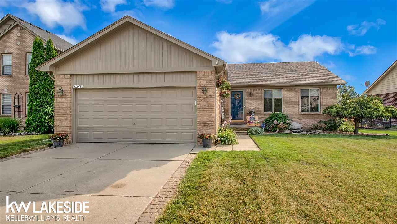 51665 Rivard Road New Baltimore, MI 48047 - Photo 2 of 36 31390914-1.JPG
