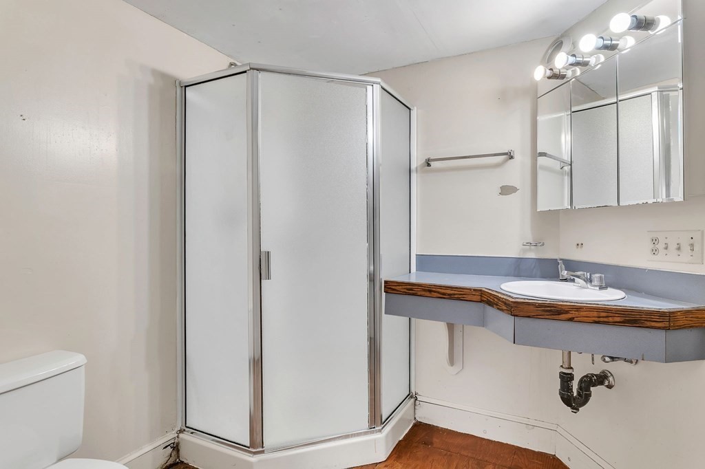 173 Farmington Road Longmeadow, MA 01106 - Photo 33 of 42 Gallery Image 33
