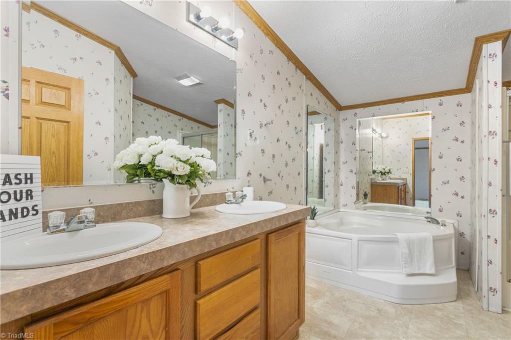 192 Liberty Road Mocksville, NC 27028 - Photo 13 of 30 Gallery Image 13