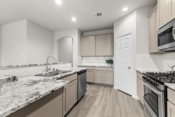 $2,350 | 10139 Red Snapper Road, Magnolia, TX 77354