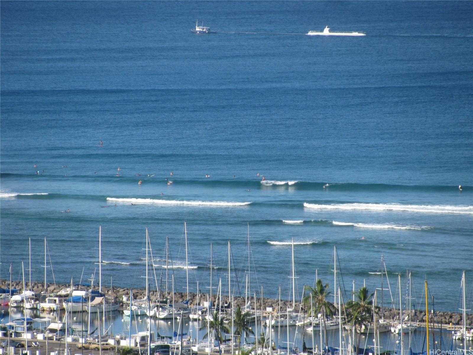 1581 Murphy Street Honolulu, HI 96819 - Photo 6 of 7 a view of a room with racks