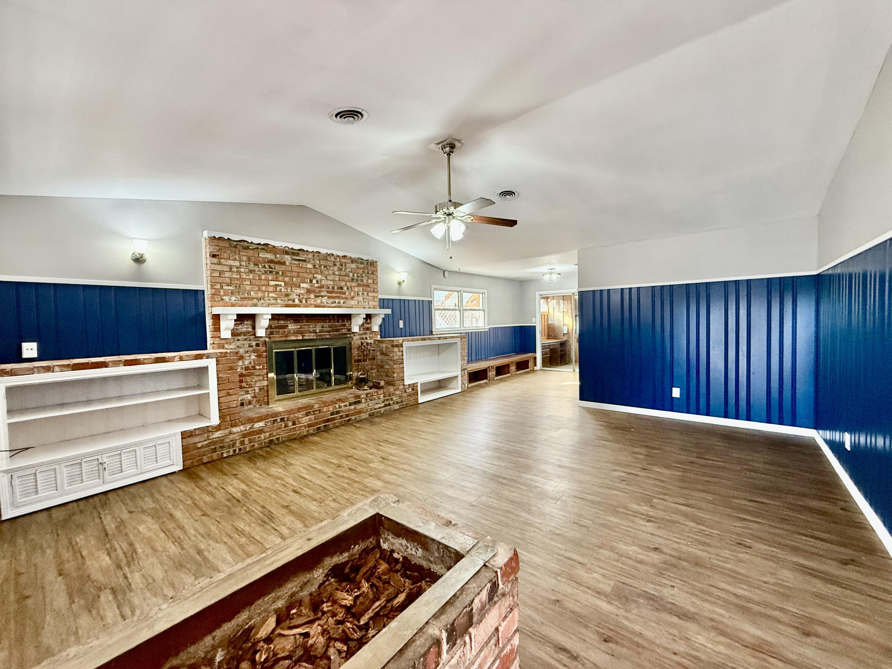 4402 28th Street Lubbock, TX 79410 - Photo 2 of 17 IMG_7226